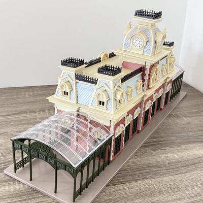 LOT 106B: Disney Parks Model Monorail Main Street Station