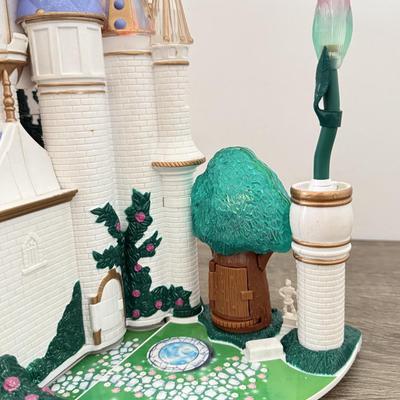 LOT 114B: 1998 Disney Trendmasters Beauty and the Beast Light-Up Castle Playset