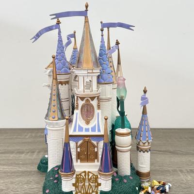 LOT 114B: 1998 Disney Trendmasters Beauty and the Beast Light-Up Castle Playset