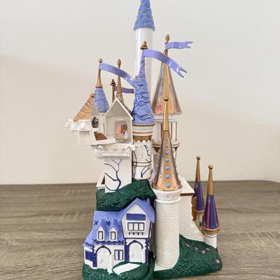 LOT 114B: 1998 Disney Trendmasters Beauty and the Beast Light-Up Castle Playset