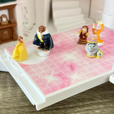 LOT 114B: 1998 Disney Trendmasters Beauty and the Beast Light-Up Castle Playset