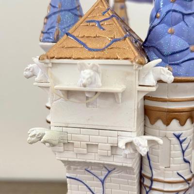 LOT 114B: 1998 Disney Trendmasters Beauty and the Beast Light-Up Castle Playset