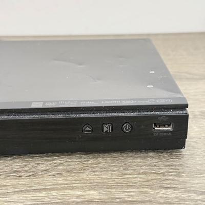 LOT 116B: Samsung Blu-Ray Disc Player BD-EM57C/ZA