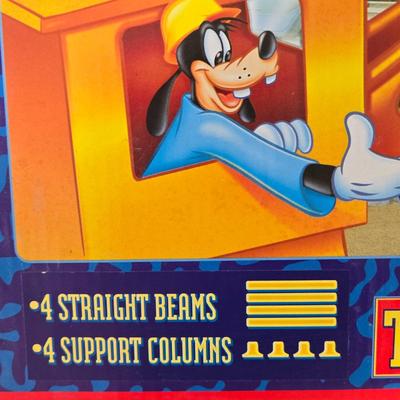 LOT 122A: Walt Disney World Monorail Pieces & 4 Disney Figures