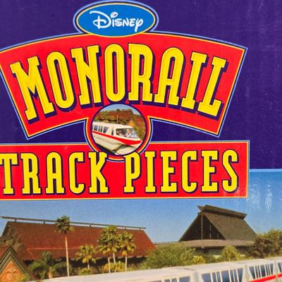LOT 122A: Walt Disney World Monorail Pieces & 4 Disney Figures