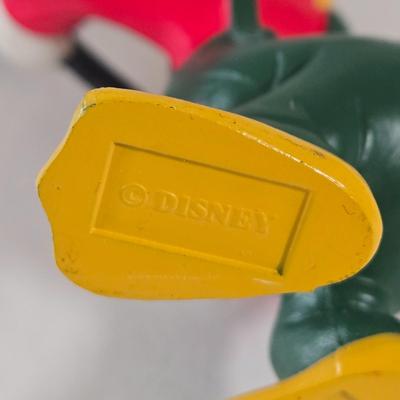 LOT 122A: Walt Disney World Monorail Pieces & 4 Disney Figures