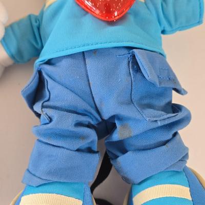 LOT 123B: "Lots of Love" Mickey and Minnie x 2