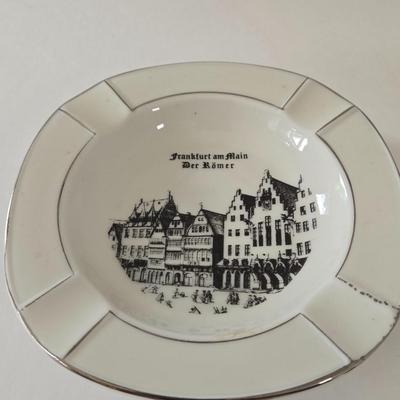 LOT 128L: Collection of Ashtrays & Small Square Frosted Plate