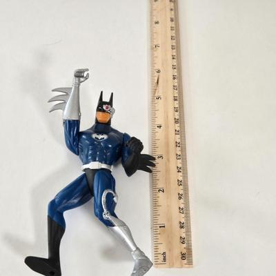 LOT 132L: Batman Collectors Case with a Variety of Batman Figures