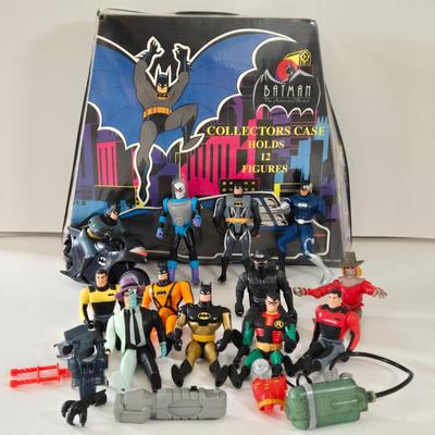 LOT 132L: Batman Collectors Case with a Variety of Batman Figures