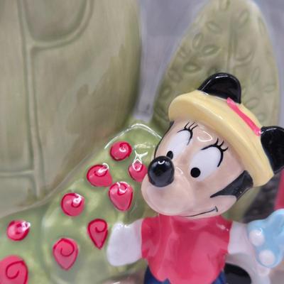 LOT 135A: New "Urban" Minnie & Mickey House Cookie Jar