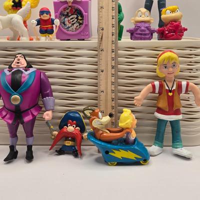 LOT 142A: Collection of Vintage Plastic & Bendable Toys
