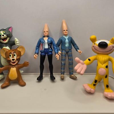 LOT 142A: Collection of Vintage Plastic & Bendable Toys