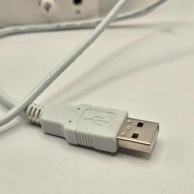 LOT 144L: Disney Mix Max Digital Music Player (Orange High School Musical) w/ 7 "Tapes" & Dock Model D9-15-950