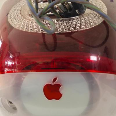 LOT 152L: Vintage IMAC Computer with Keyboard & Mouse