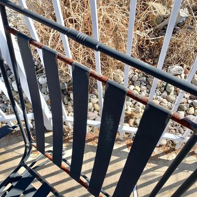 LOT 163 O: Wrought Iron Patio Set; Table & 4 Rocker Chairs