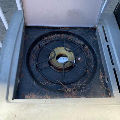 LOT 165 O: OMC Broil Mate Propane Grill #218984 w/ Cover