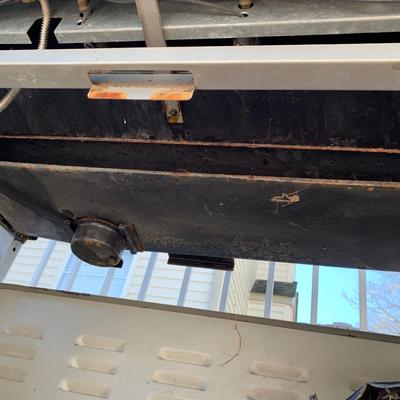 LOT 165 O: OMC Broil Mate Propane Grill #218984 w/ Cover