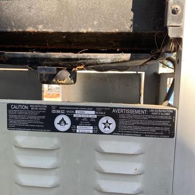 LOT 165 O: OMC Broil Mate Propane Grill #218984 w/ Cover