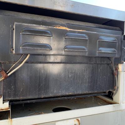 LOT 166 O: Home Depot Charmglow Gourmet Series Gas Grill #810-7600-S