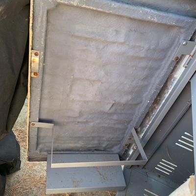 LOT 166 O: Home Depot Charmglow Gourmet Series Gas Grill #810-7600-S