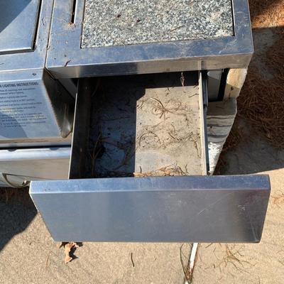 LOT 166 O: Home Depot Charmglow Gourmet Series Gas Grill #810-7600-S