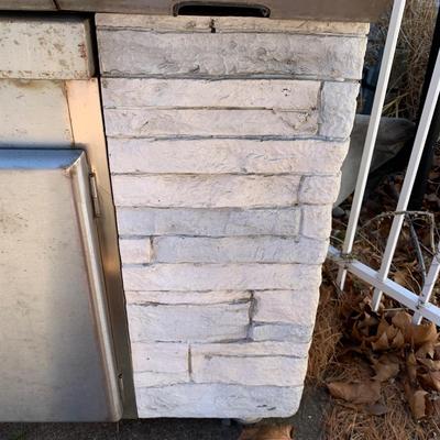 LOT 166 O: Home Depot Charmglow Gourmet Series Gas Grill #810-7600-S