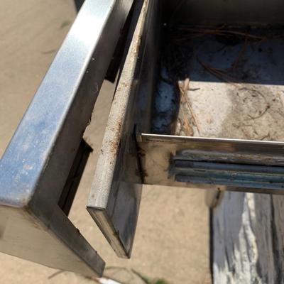 LOT 166 O: Home Depot Charmglow Gourmet Series Gas Grill #810-7600-S