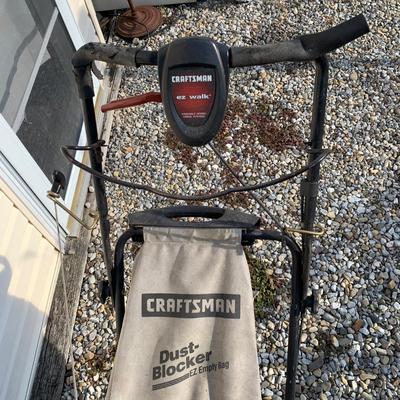 LOT 173 S: Honda Craftsman Lawnmower #917.374803