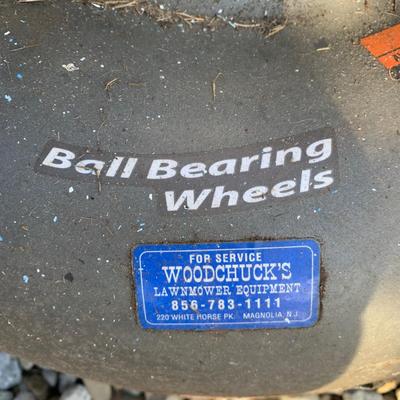 LOT 173 S: Honda Craftsman Lawnmower #917.374803