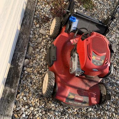 LOT 174 S: Toro Lawnmower