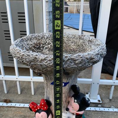 LOT 178 O: Disney's Mickey & Minnie Mouse Resin Birdbath
