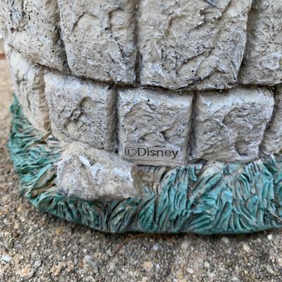 LOT 179 O: Disney's Mickey, Minnie, & Pluto Resin Lawn Decor Collection & Lighthouse