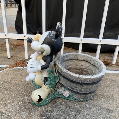 LOT 179 O: Disney's Mickey, Minnie, & Pluto Resin Lawn Decor Collection & Lighthouse