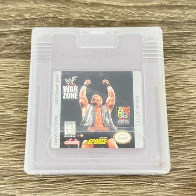 LOT 197A: 2000 WWF II Cool Bling Chain & Collection of Wrestling Video Games: Game Boy WWF War Zone, Game Boy Color WWF Attitude...