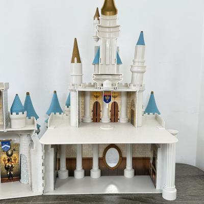 LOT 198B: Walt Disney World Magic Kingdom Cinderella's Castle Model Monorail Playset w/ Figures & Accessories