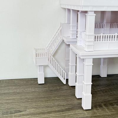 LOT 200B: Disney Parks Walt Disney World The Grand Floridian Magic Kingdom Resort Model Monorail Building