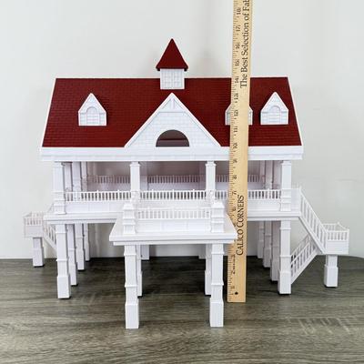 LOT 200B: Disney Parks Walt Disney World The Grand Floridian Magic Kingdom Resort Model Monorail Building