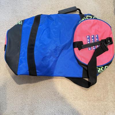 LOT 206B: Duffel Bags: Champion NBA Philadelphia 76ers & 1980s/90s Gotcha Bag