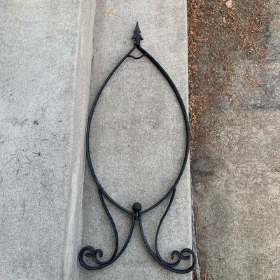 LOT 220 O: Wrought Iron Bicycle Plant Pot Holders & Hanging Plant Basket Lawn Decor