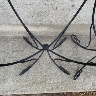 LOT 220 O: Wrought Iron Bicycle Plant Pot Holders & Hanging Plant Basket Lawn Decor