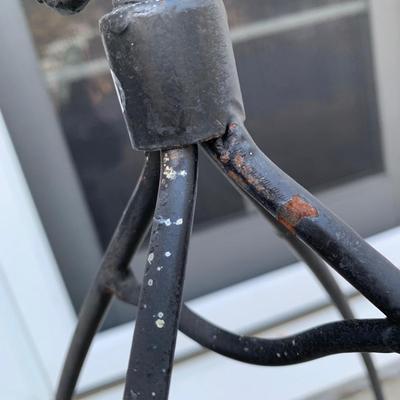 LOT 220 O: Wrought Iron Bicycle Plant Pot Holders & Hanging Plant Basket Lawn Decor