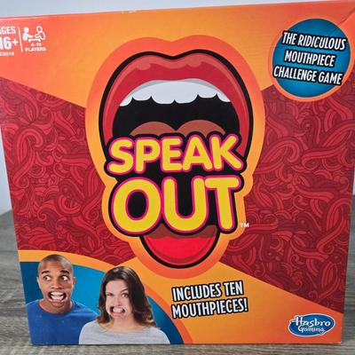 LOT 221A: Variety of Family Games; Uno 30 Year Anniversary Game is New In Sealed Box