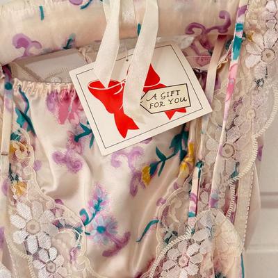 LOT 225B: NWT Silky Pajamas & Lingerie