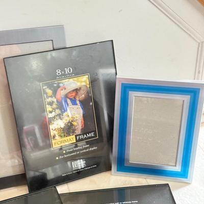 LOT 230L: Collection of Photo Frames incl. NIP