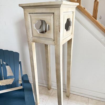 LOT 234A: Home Decor Collection: Disney Mirrored Display Shelf, Small Side Table & Miniature Sailboat Chair