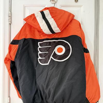 LOT 238L: NHL Hockey Center Ice Authentic Philadelphia Flyers Starter Jacket (Size: L)
