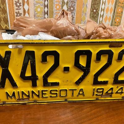 Vintage license plate bag holder