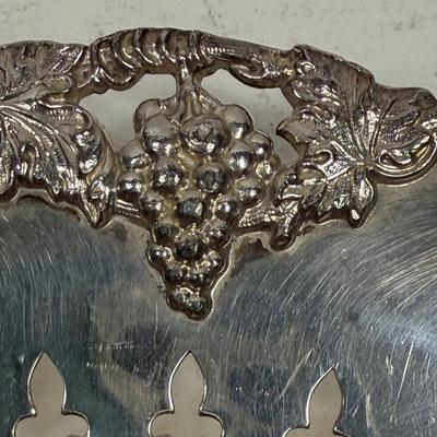 Sheffield Silverplate L.B.S. Co. Grape Vine Pattern Pierced Design Compote
