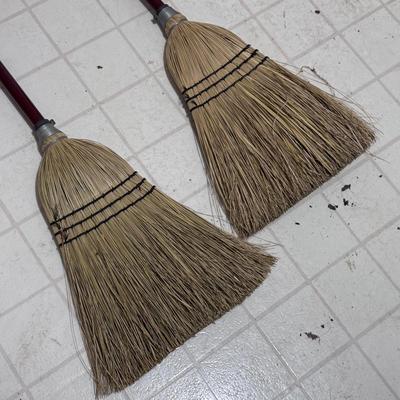 Libman, Quickie, and Other Brooms (WC-DZ)